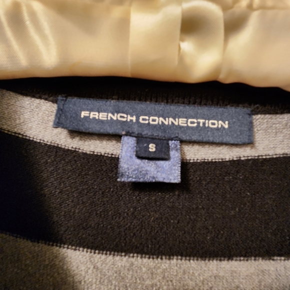 Wide Collar Sweater Dress - Picture 3 of 4